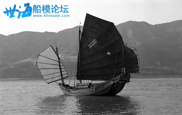 Junk seen 1979 Lantau.jpg