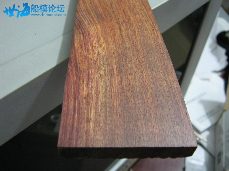 wood01.jpg