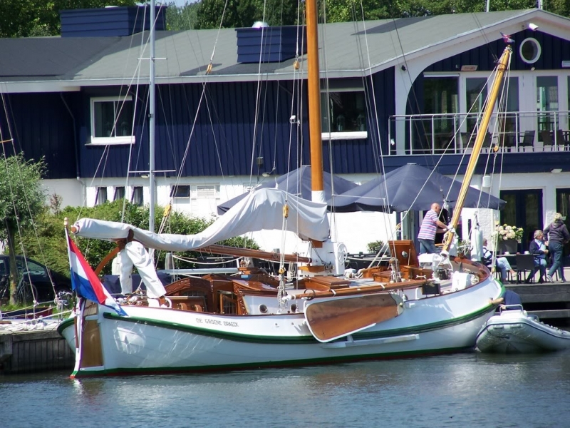 de_groene_draeck_in_de_haven_van_muiden.jpg