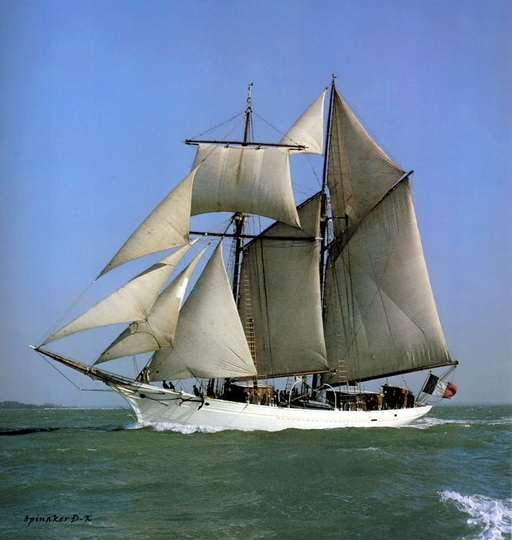 dk_tall_ships_belle_poule_topsail_schooner_lyr_1932.jpg