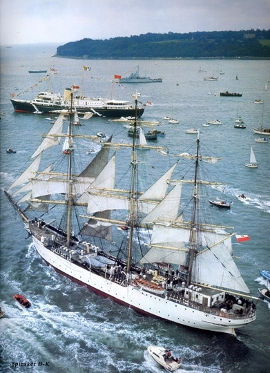 dk_tall_ships_dar_pomorza_full_rig_lyr_1909.jpg