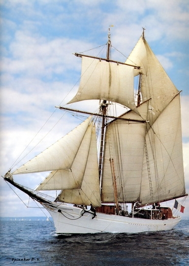 dk_tall_ships_etoile_topsail_schooner_lyr_1932.jpg