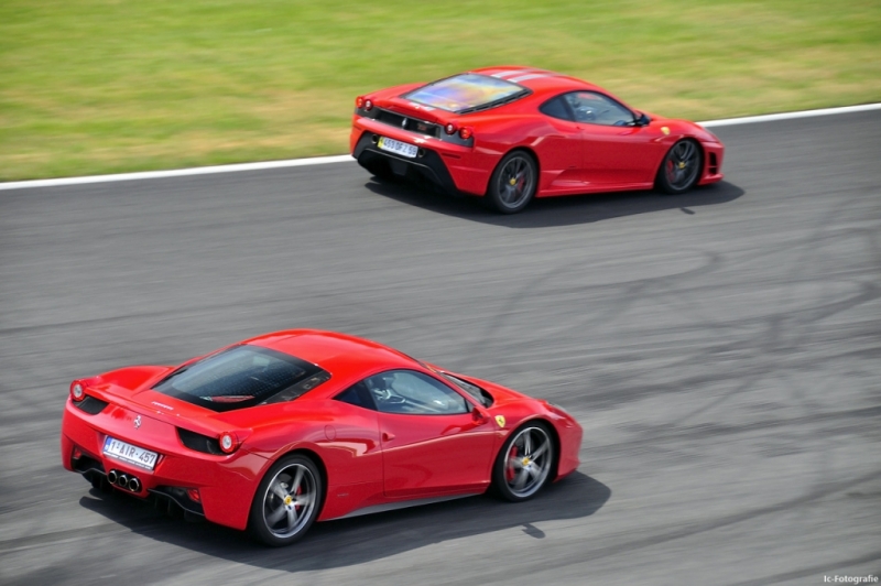 458 Italia Vs. 430 Scuderia.jpg