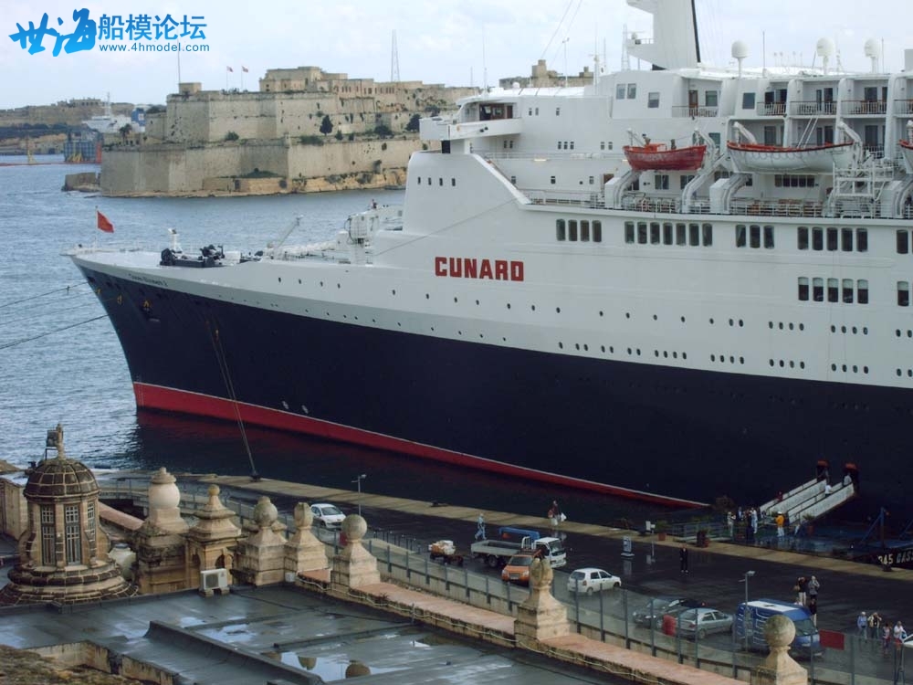 qe2-03.jpg