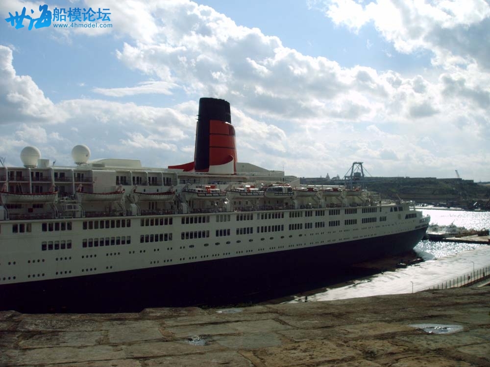 qe2-17.jpg